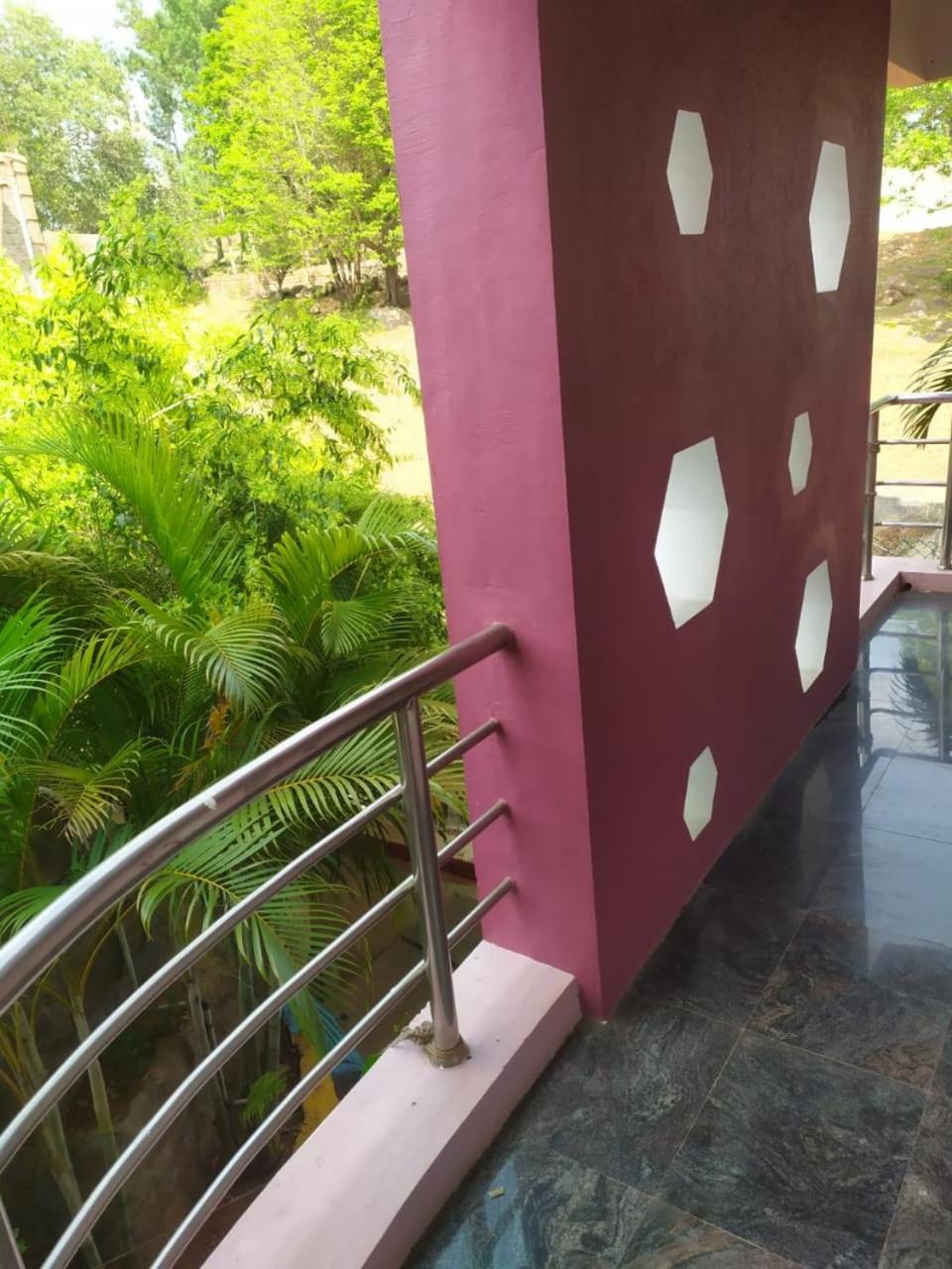 Dolphin Resort Yelagiri Exteriér fotografie